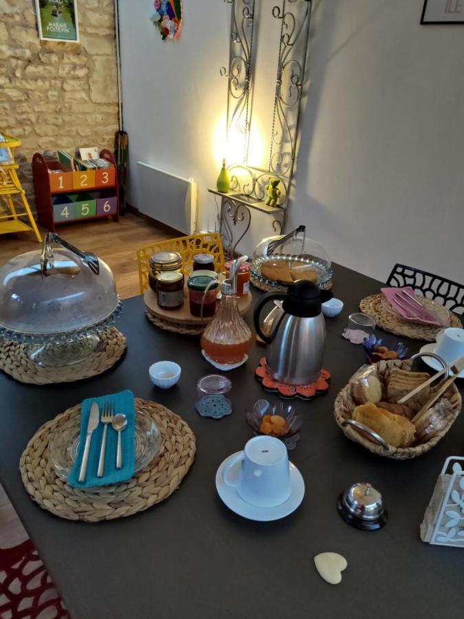 Au Clos Des Figues Hotel Chambon  Bagian luar foto