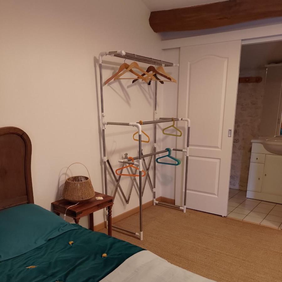 Au Clos Des Figues Hotel Chambon  Bagian luar foto