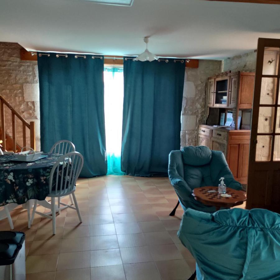 Au Clos Des Figues Hotel Chambon  Bagian luar foto