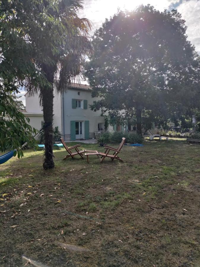 Au Clos Des Figues Hotel Chambon  Bagian luar foto